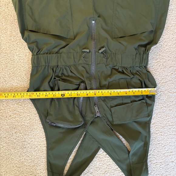 Free People Noiseless Back On Trek Shortsie Green Size S NWOT - Picture 14 of 16